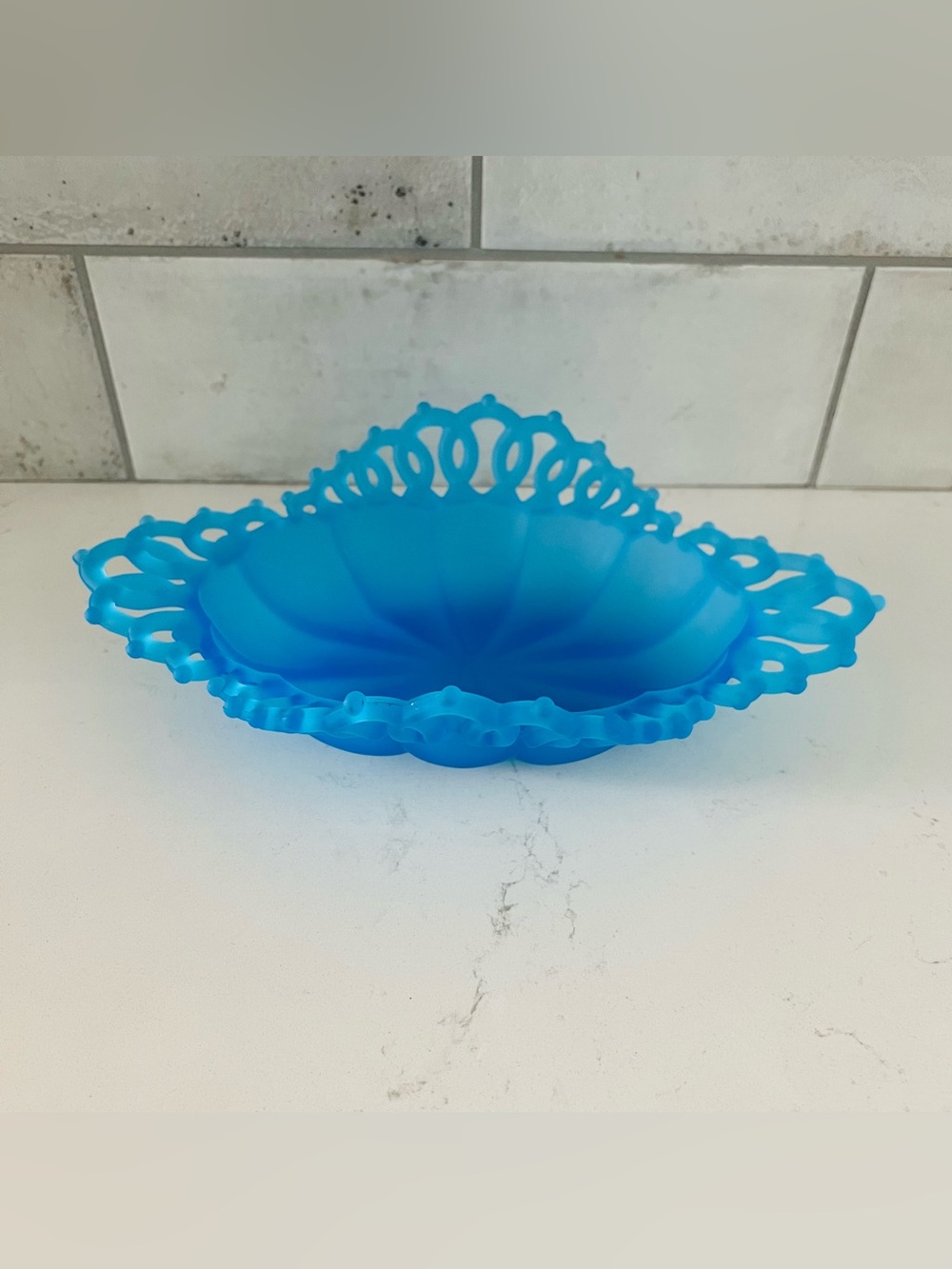 Vintage WESTMORELAND Doric Mist Frosted Blue Satin Oval Glass Bowl